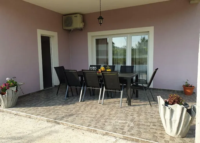 Lucic Vakantiehuis Lozovac